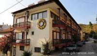 Hotel Petunia, частни квартири в града Neos Marmaras, Гърция