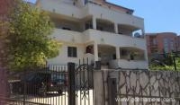 Appartamenti Sabina, alloggi privati a Dobre Vode, Montenegro