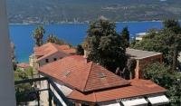 Apartment Popovic Grle 1, private accommodation in city Herceg Novi, Montenegro